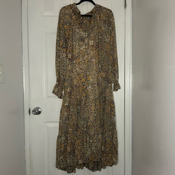 Free People Dresses & Skirts - Free People Feeling Groovy Maxi Dress